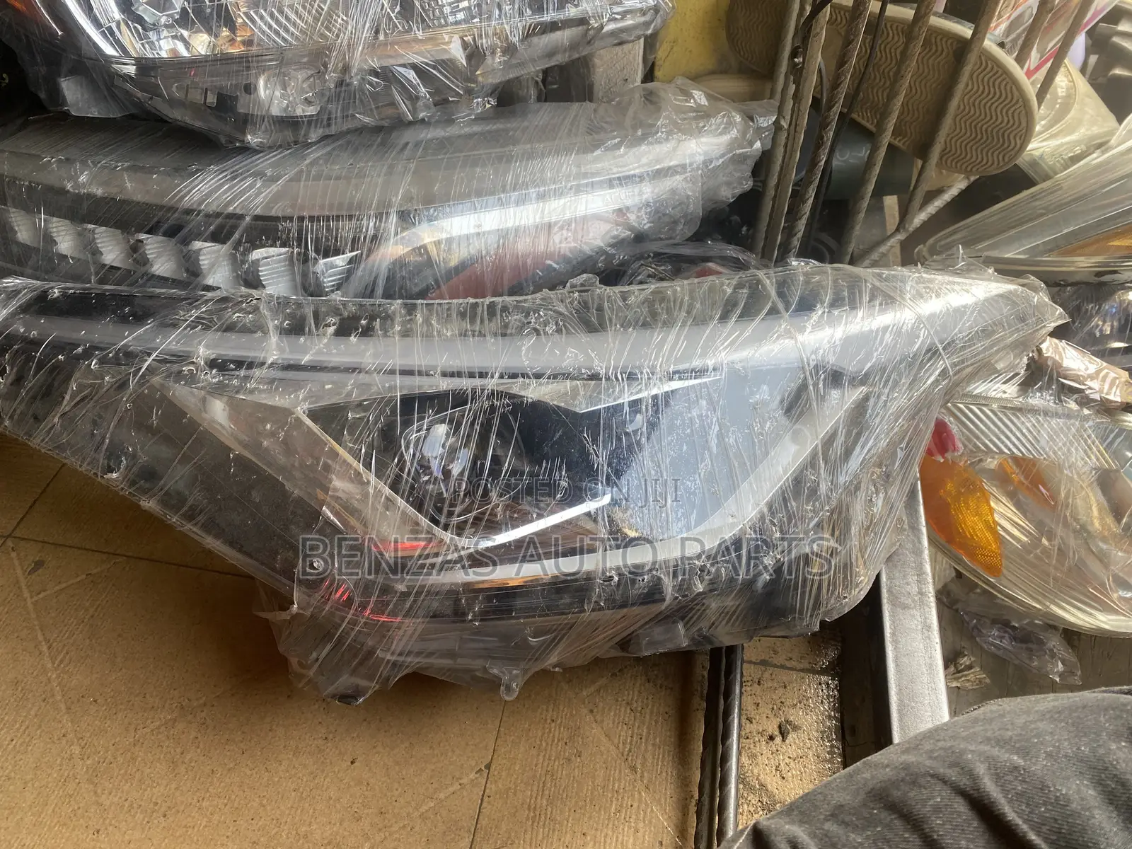 Toyota CHR 2018 Headlight Replacement