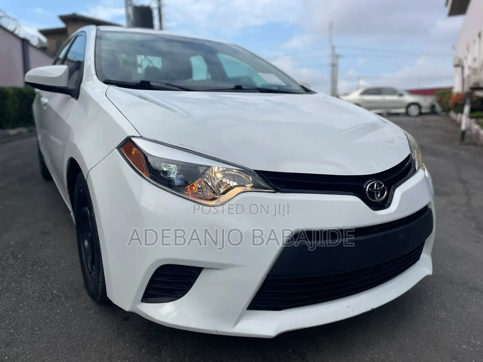 Toyota Corolla LE Eco 4dr Sedan (1.8L 4cyl CVT) 2014 White