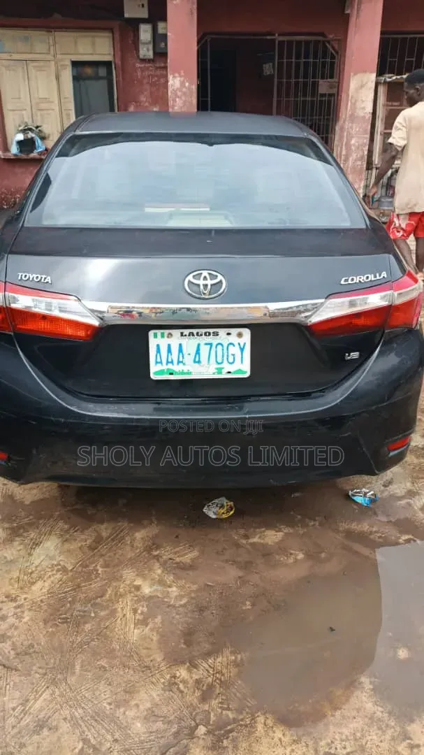 Toyota Corolla 2015 Black