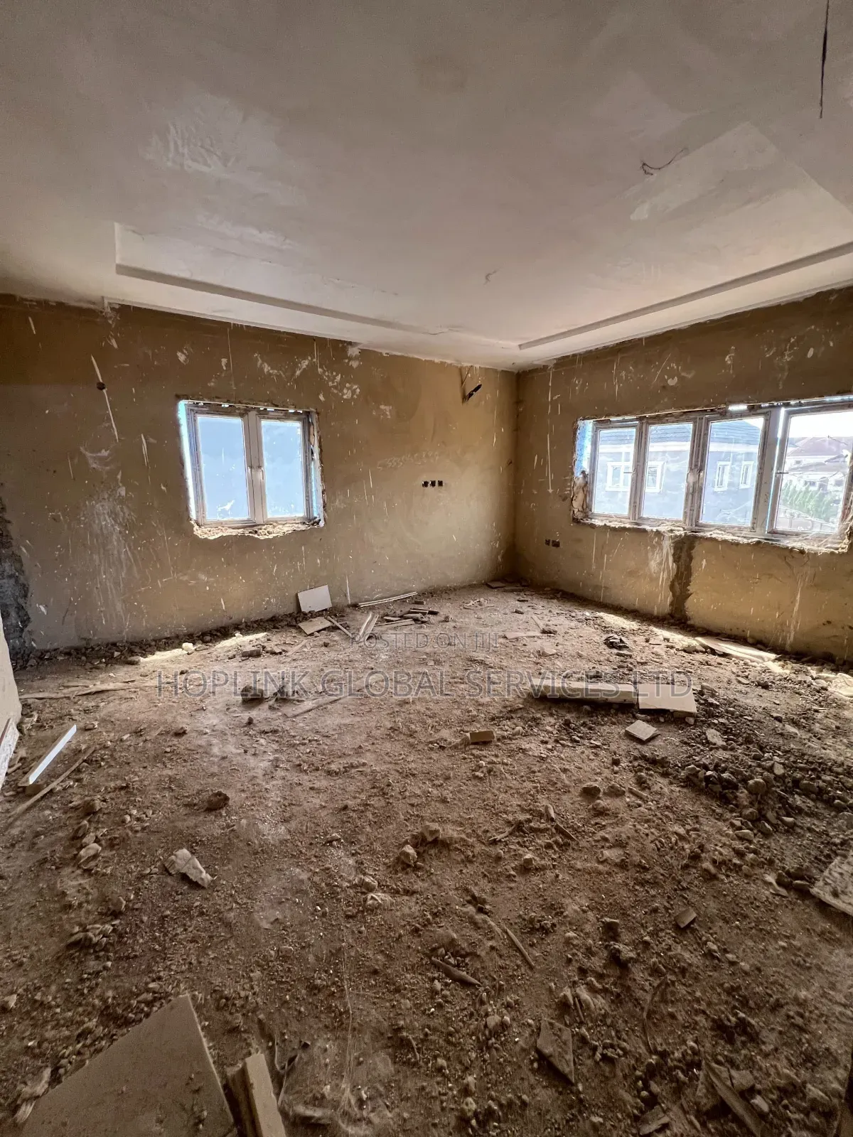 Furnished 3bdrm Duplex in Idu for sale