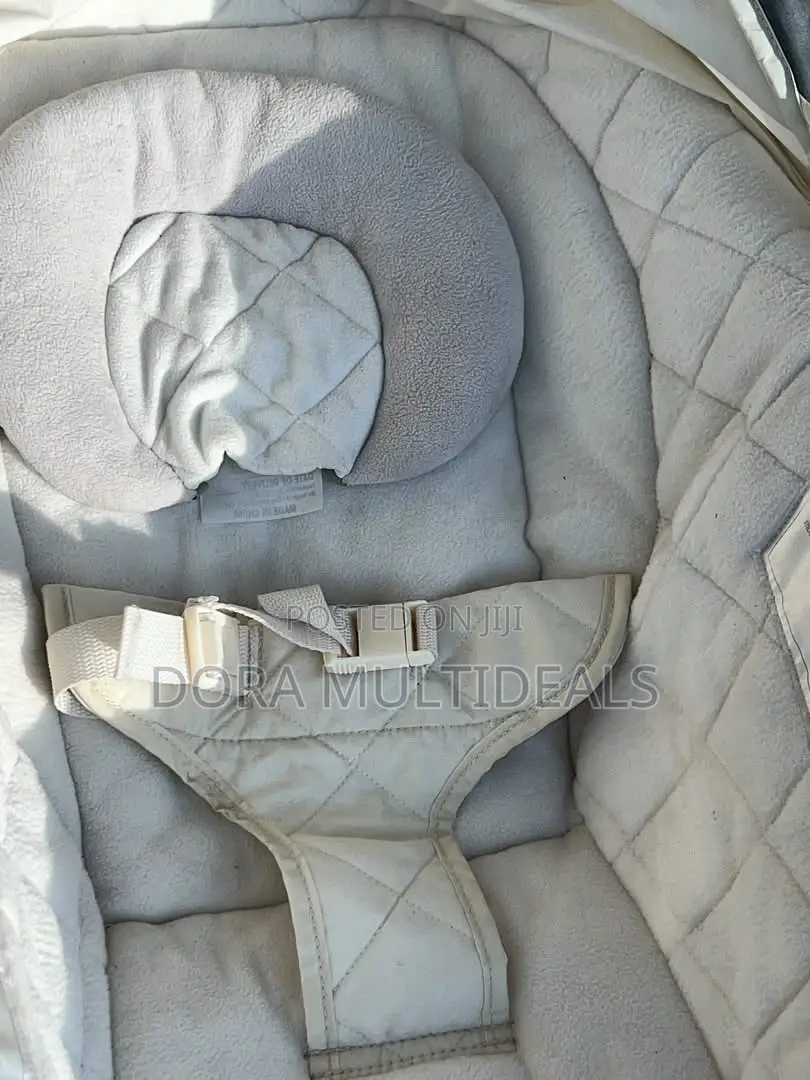 Baby Infant Bouncer With Soothing Vibration – Cosy Comfortable!