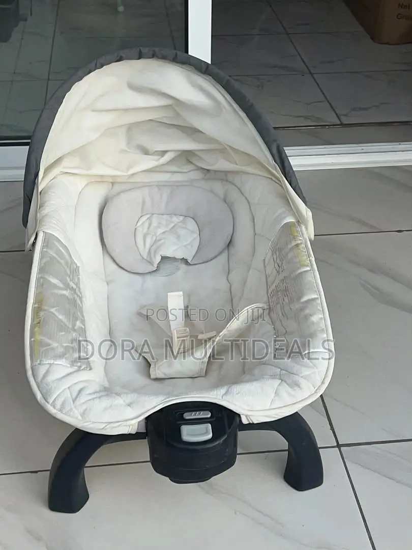 Baby Infant Bouncer With Soothing Vibration – Cosy Comfortable!