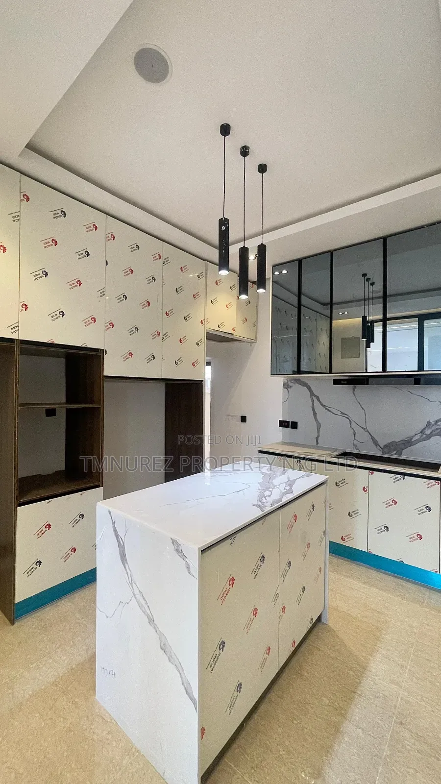 5bdrm Duplex in Osapa london for sale