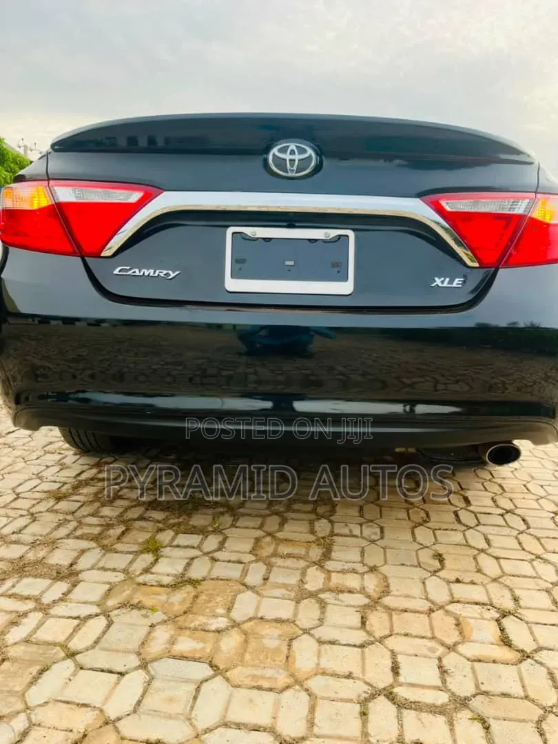 Toyota Camry 2016 Black