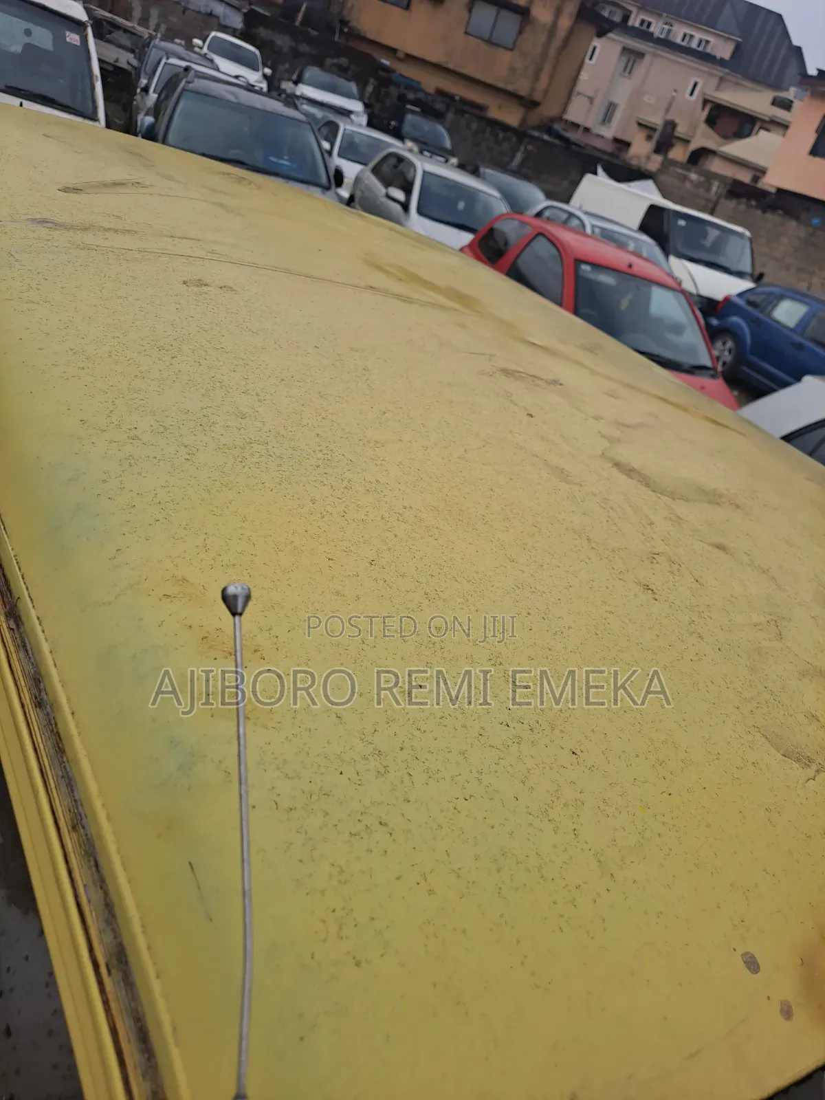 Mitsubishi Triton 1991 Yellow
