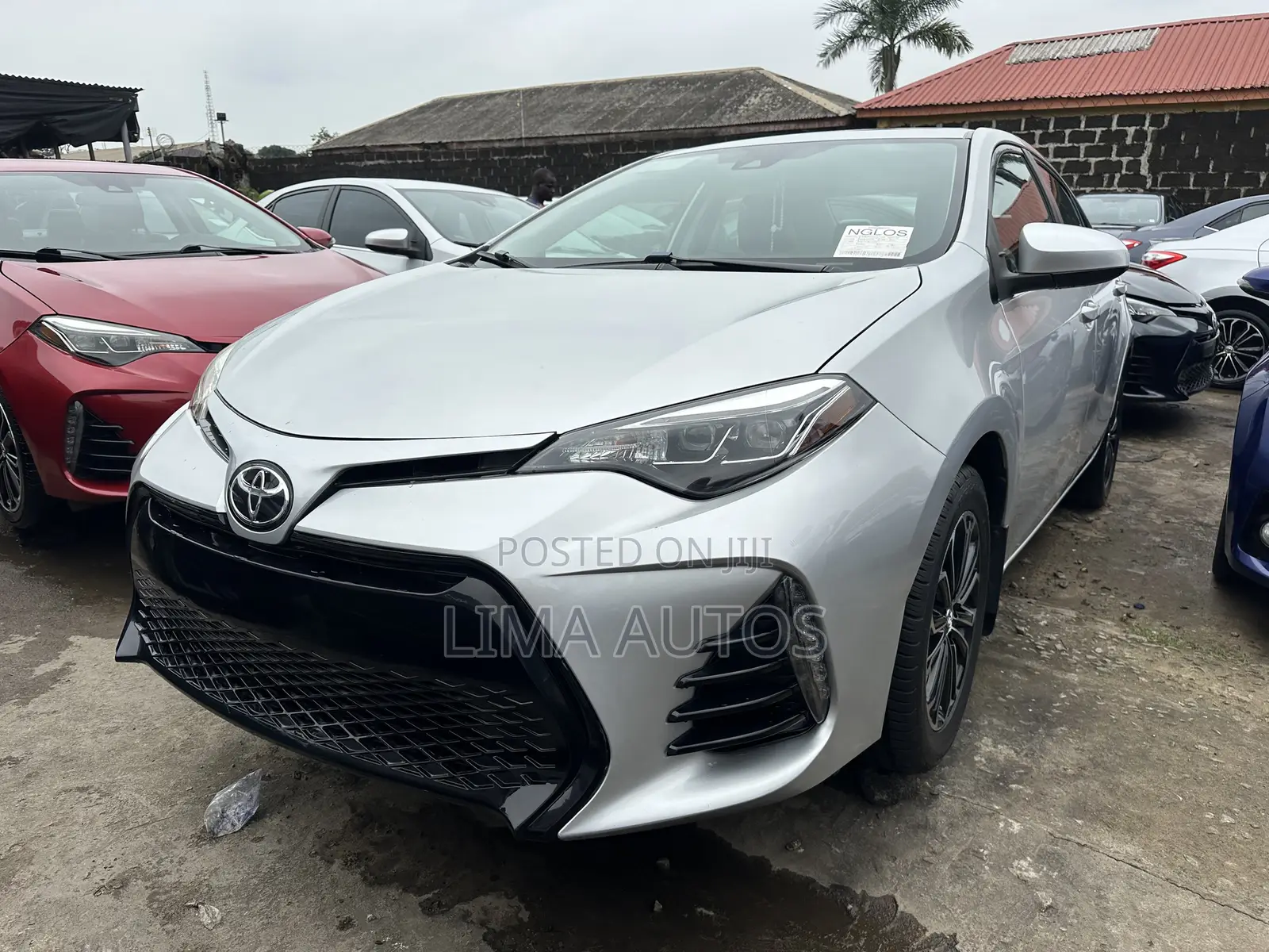 Toyota Corolla LE (1.8L 4cyl 2A) 2019 Silver