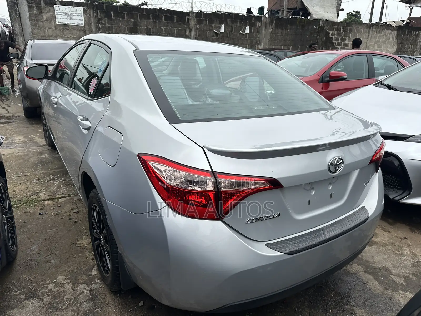 Toyota Corolla LE (1.8L 4cyl 2A) 2019 Silver