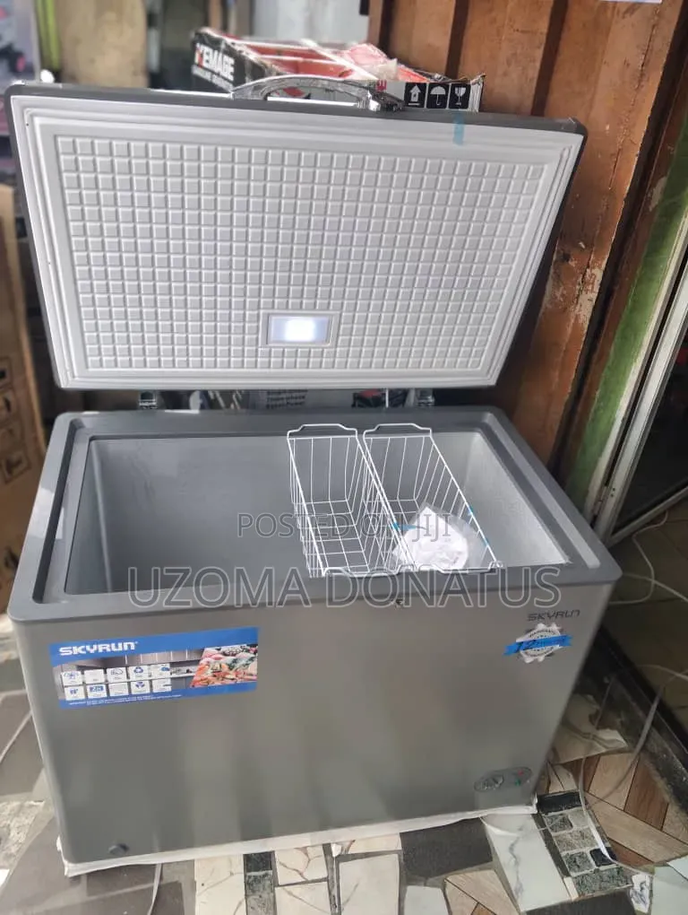 Skyrun Chest Freezer Model 260