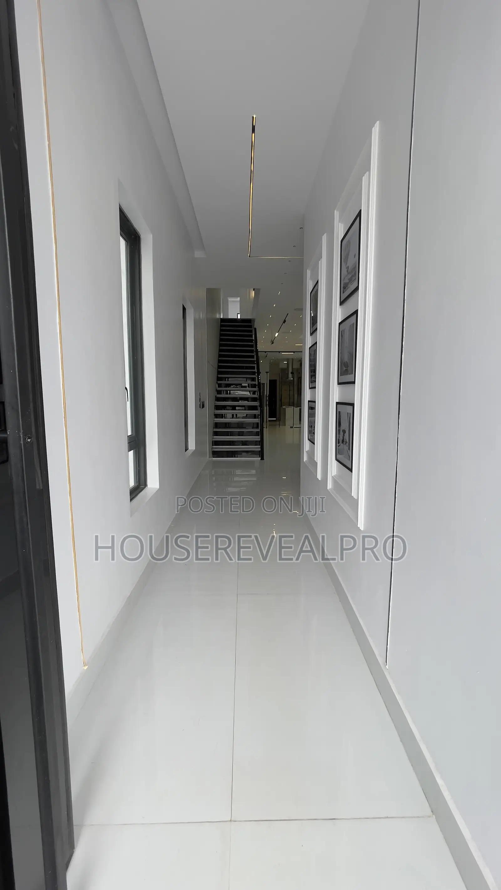 5bdrm Duplex in Ikota Villa for sale