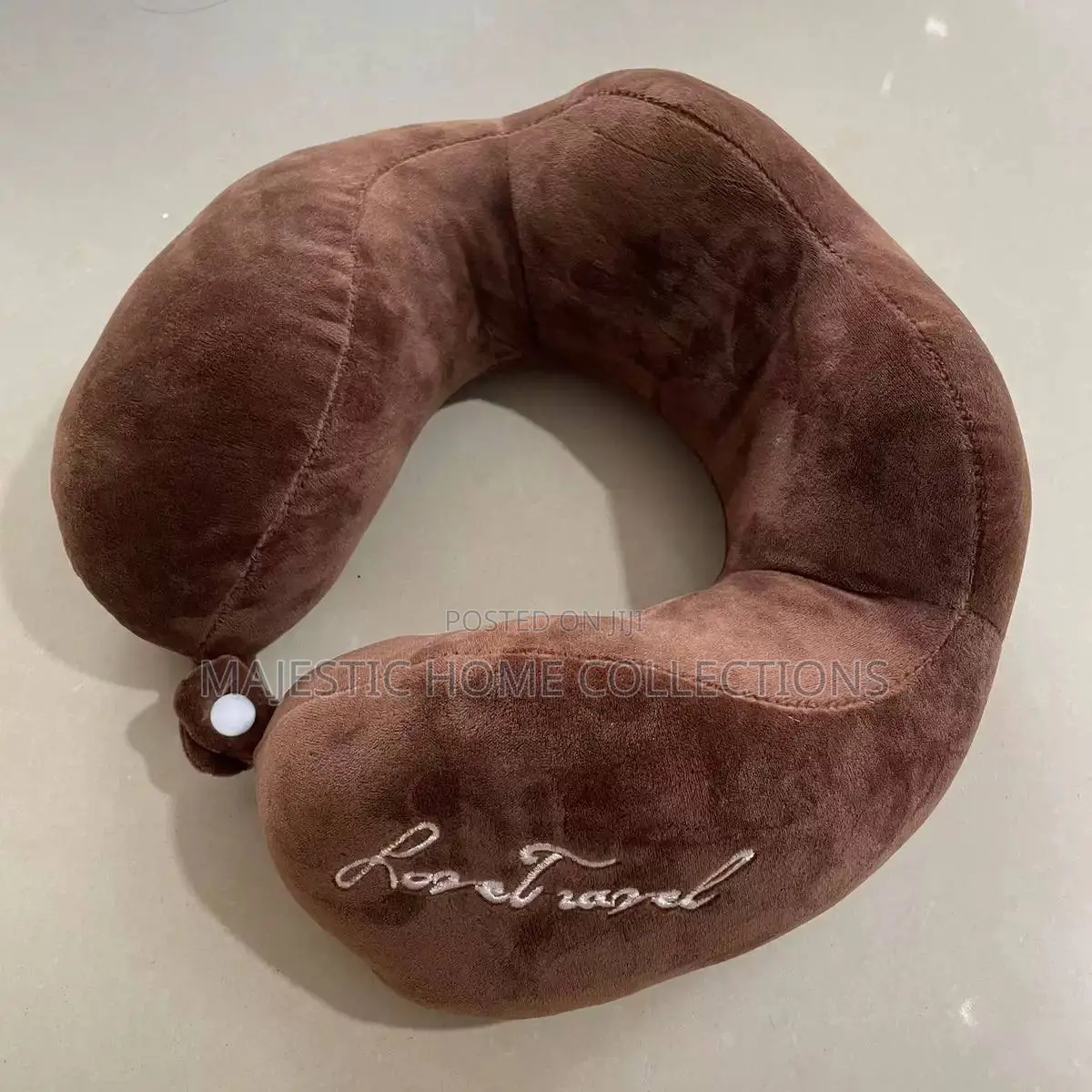 Premium Travel Neck Pillow — Comfort on Every Journey