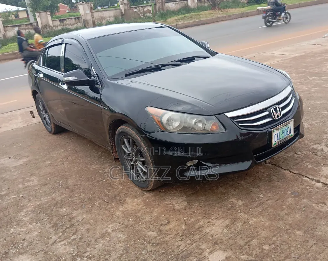 Honda Accord 2010 Black