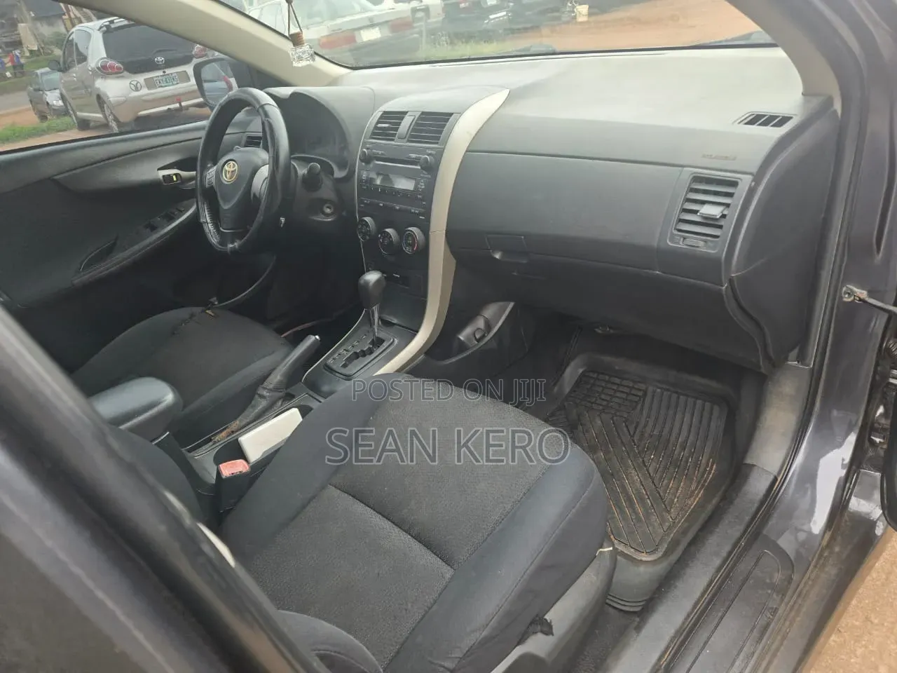 Toyota Corolla 2010 Gray