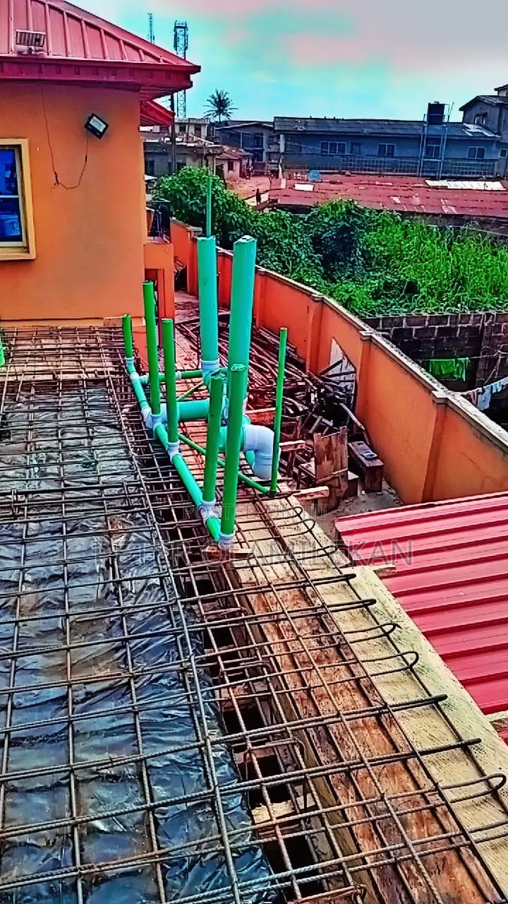 Building Contractor