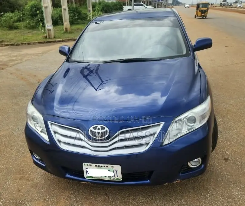 Toyota Camry 2010 Blue