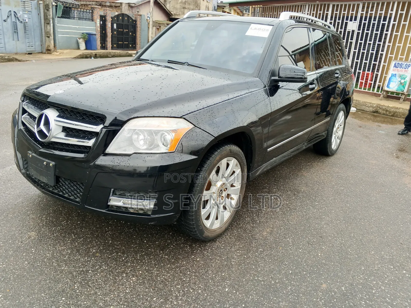 Mercedes-Benz CLK 2011 Black