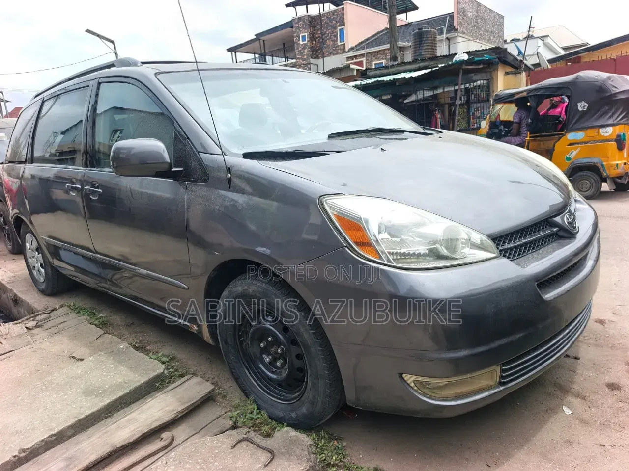 Toyota Sienna CE FWD (3.3L V6 5A) 2004 Gray