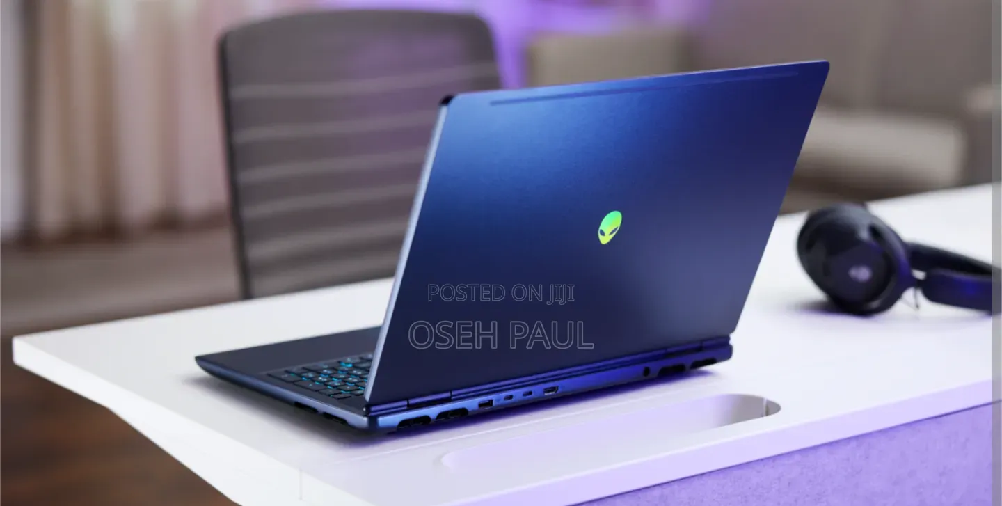 New Laptop Dell Allienware M18 R1 32GB Nvidia SSD 1T