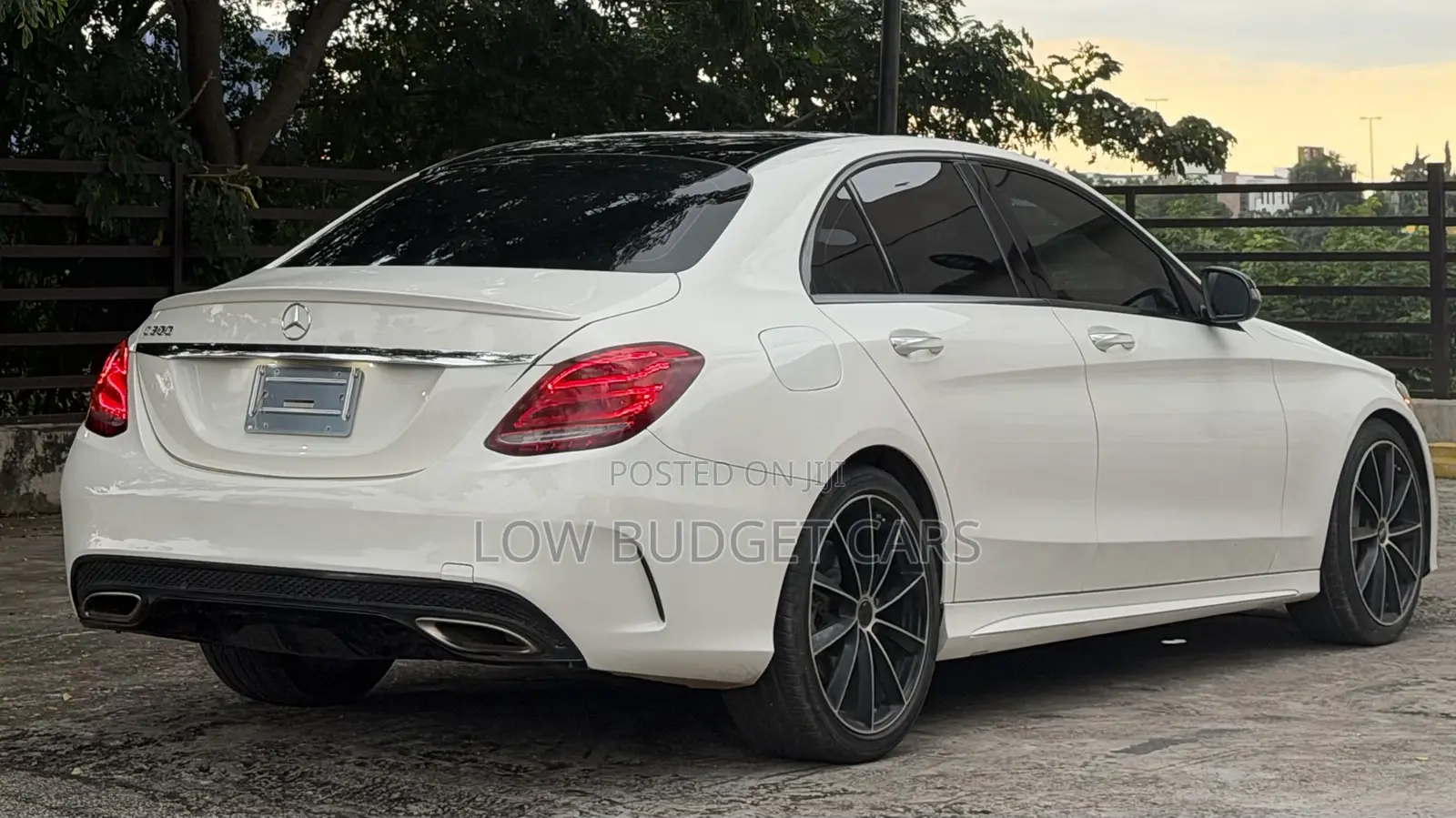 Mercedes-Benz C300 Sport 4Matic Sedan AWD (2.0L 4cyl 7A) 2017 White