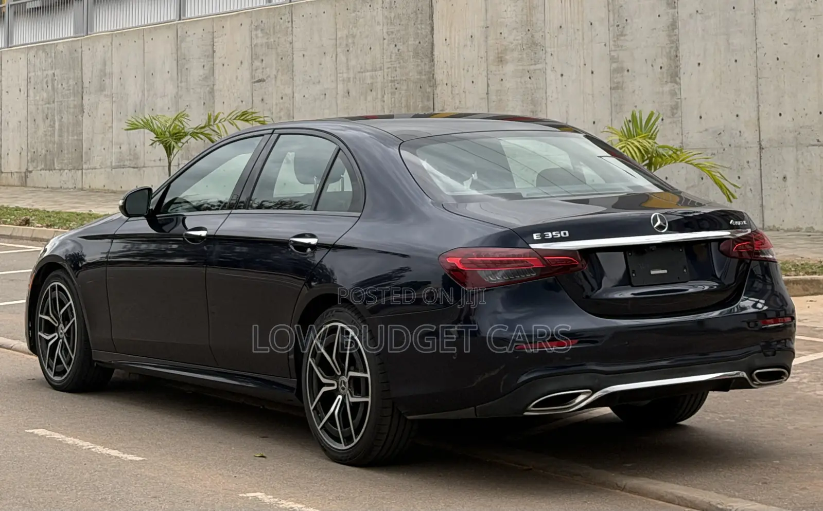 Mercedes-Benz E350 2021 Blue