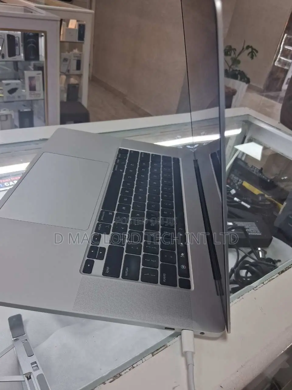 Laptop Apple MacBook Pro 2019 32GB Intel Core i7 SSD 1T