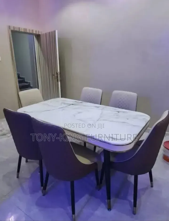 Modern Luxury 6-Seater Dining Set Featuring a White Marble-Effect Top