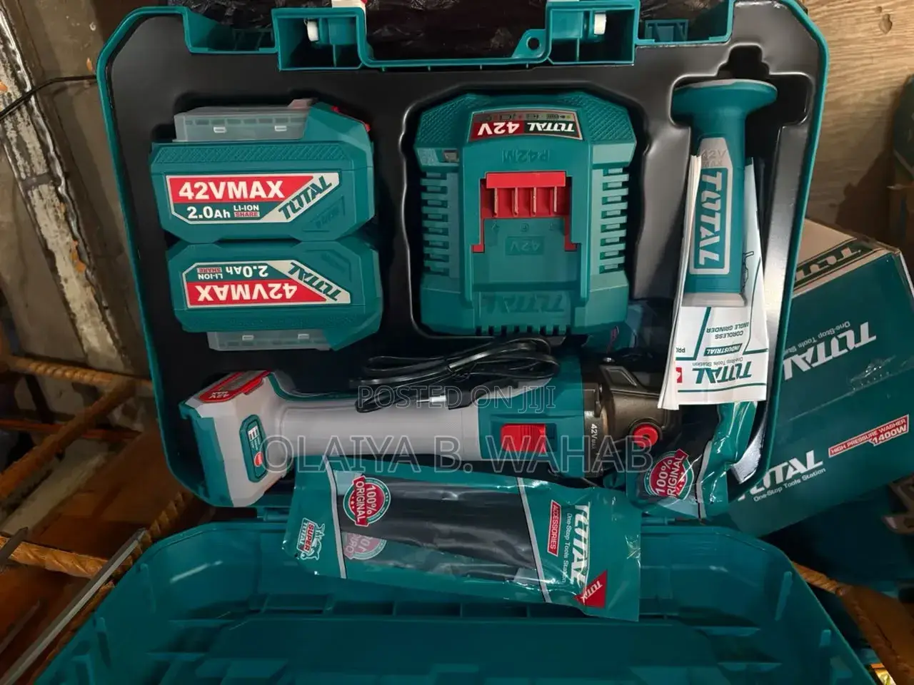 TOTAL TAGLI 42V Brushless Cordless Angle Grinder Kit
