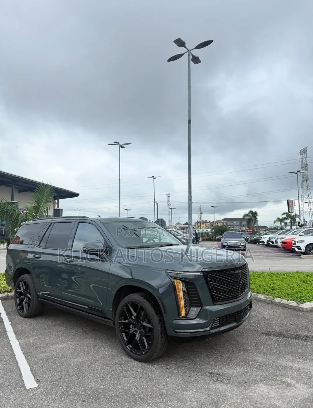 New Cadillac Escalade RWD 4dr Sport Platinum 2025 Gray