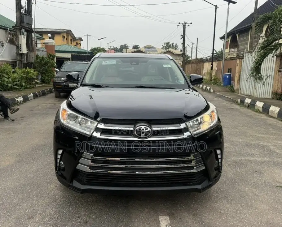 Toyota Highlander XLE 2019 Black