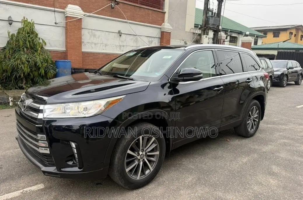 Toyota Highlander XLE 2019 Black