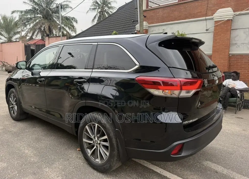 Toyota Highlander XLE 2019 Black