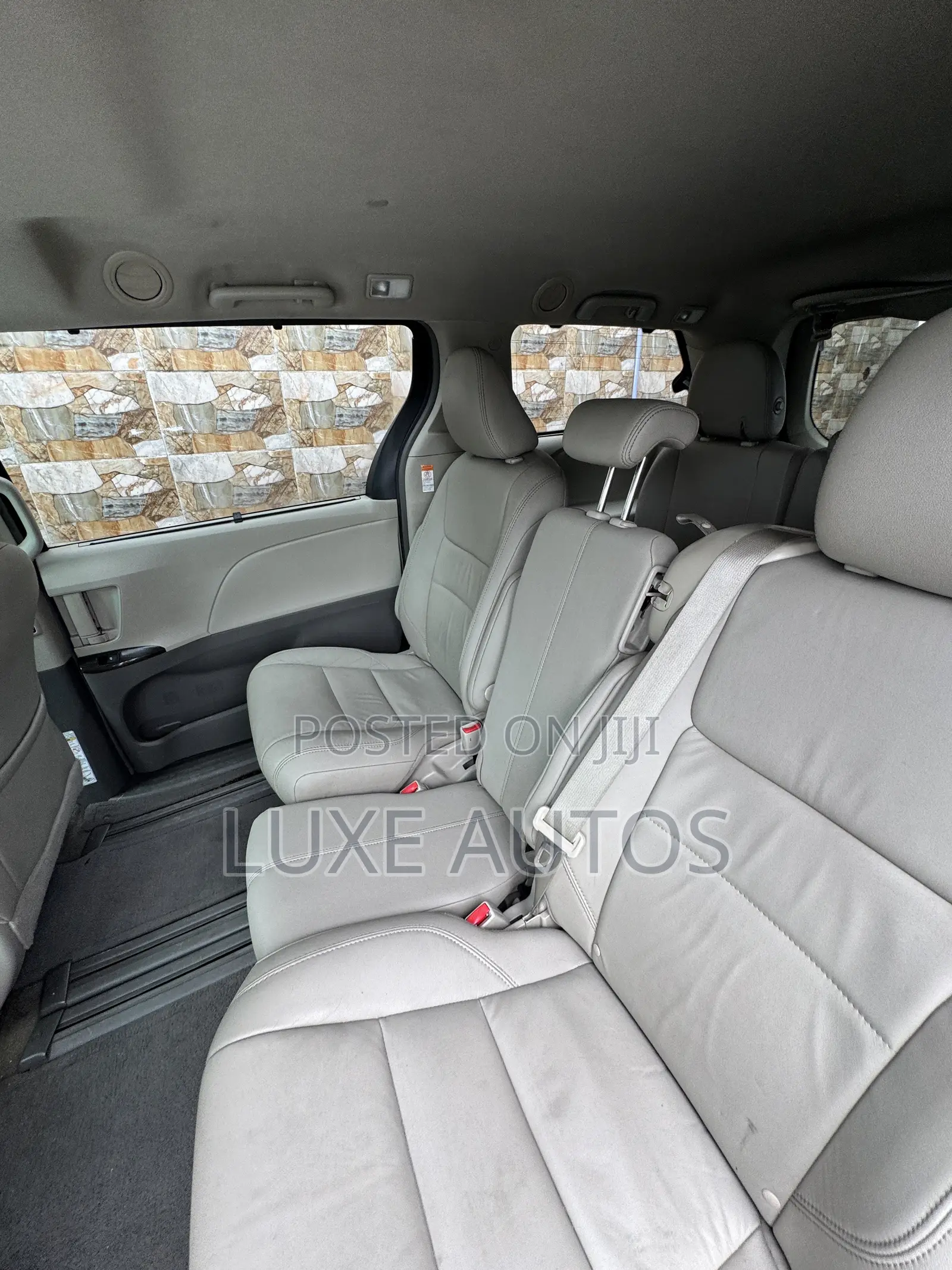 Toyota Sienna XLE 8-Passenger 4dr Minivan (3.5L 6cyl 6A) 2015 Black