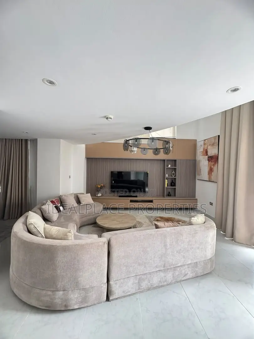 Furnished 4bdrm Penthouse in Victoria Island for rent