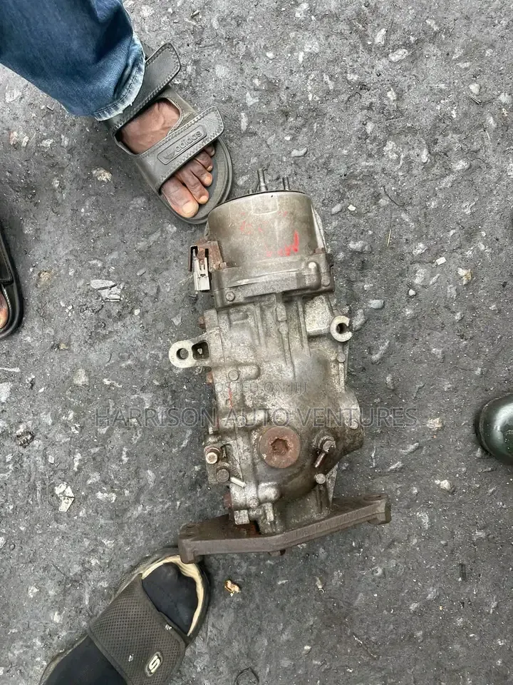 Toyota Venza 2010 Axle