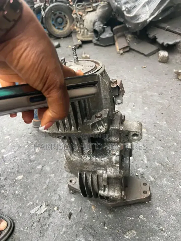 Toyota Venza 2010 Axle