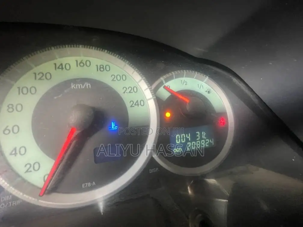Toyota Verso 2010 Silver