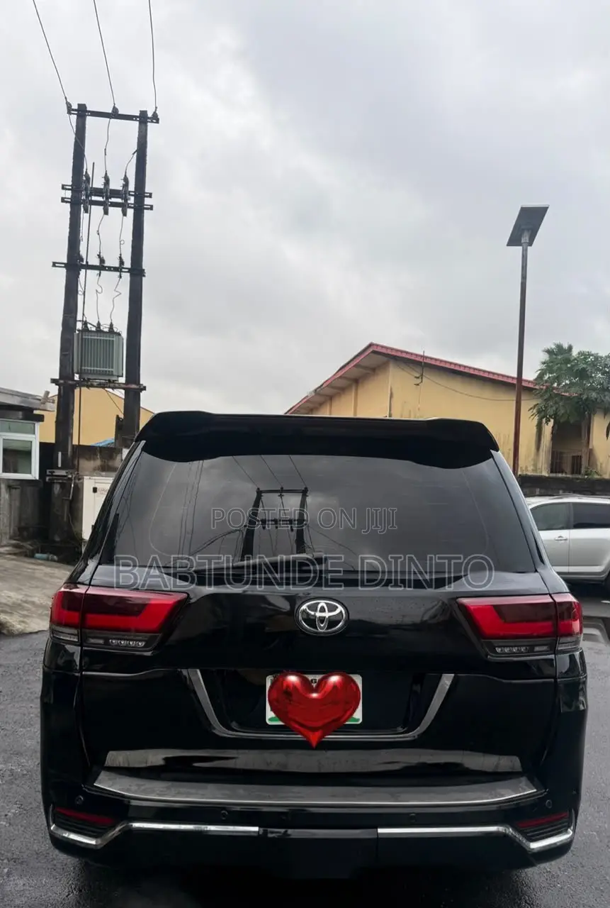 Toyota Land Cruiser 2015 Black