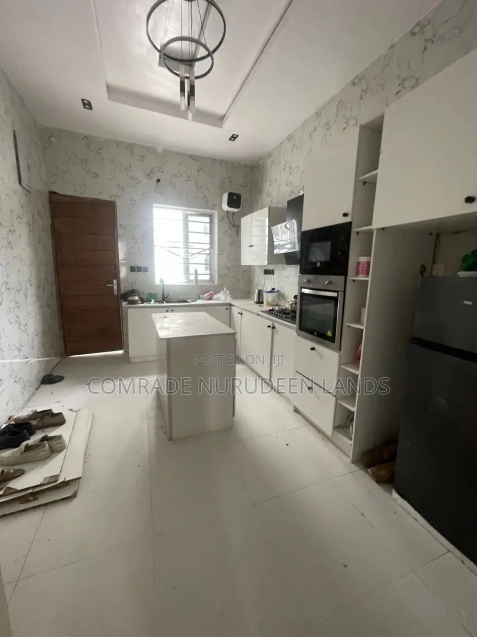 5bdrm Duplex in Osapa london for rent