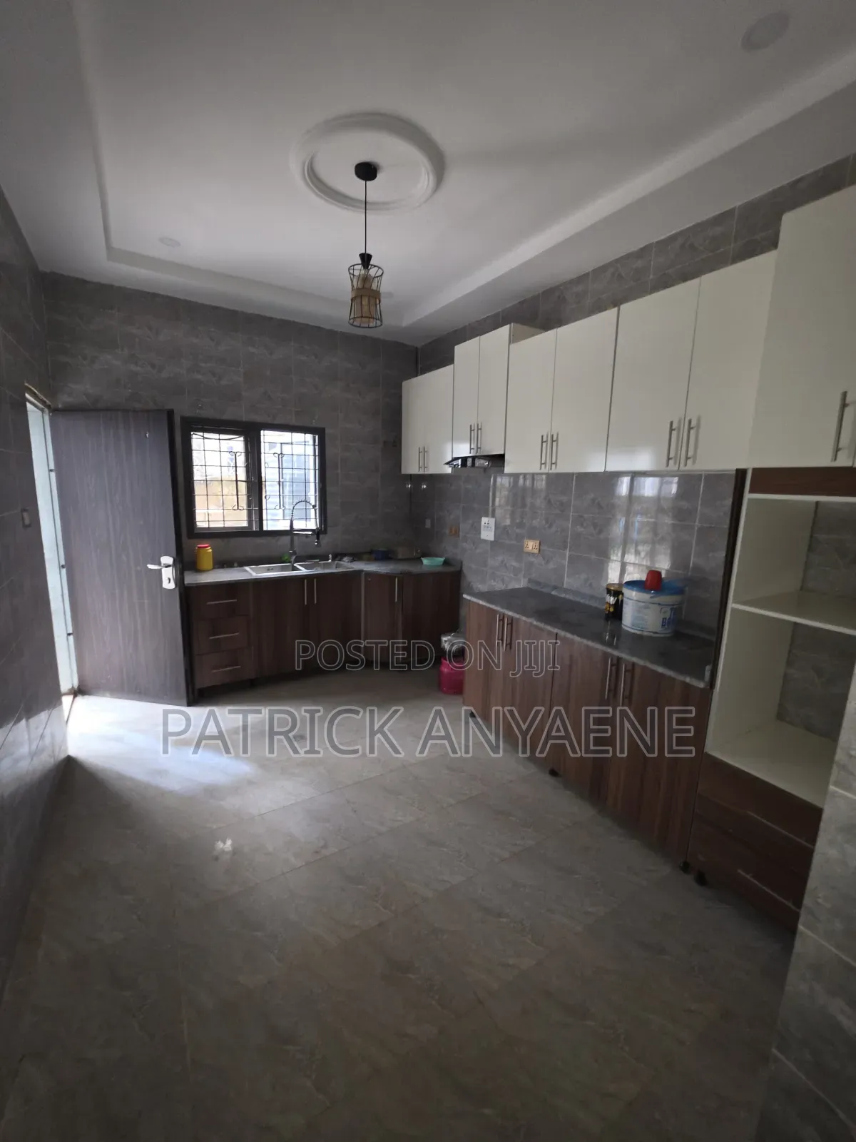 3bdrm Apartment in Apartment 605, Durumi for sale
