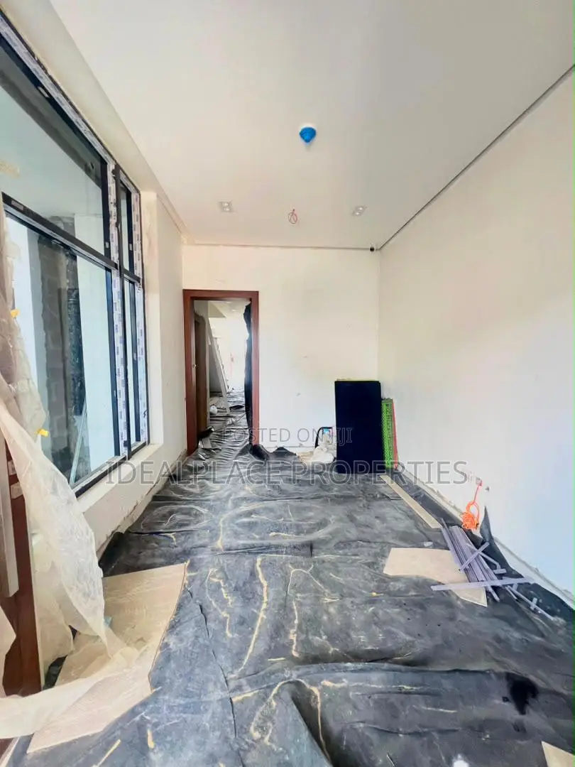5bdrm House in Ikoyi for sale