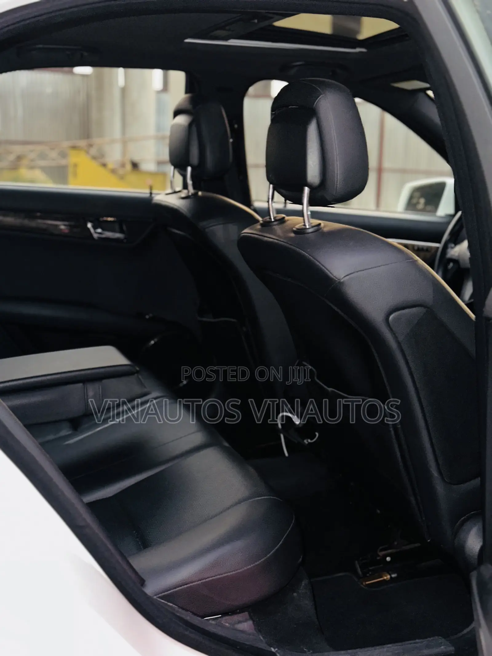 Mercedes-Benz C300 2010 White