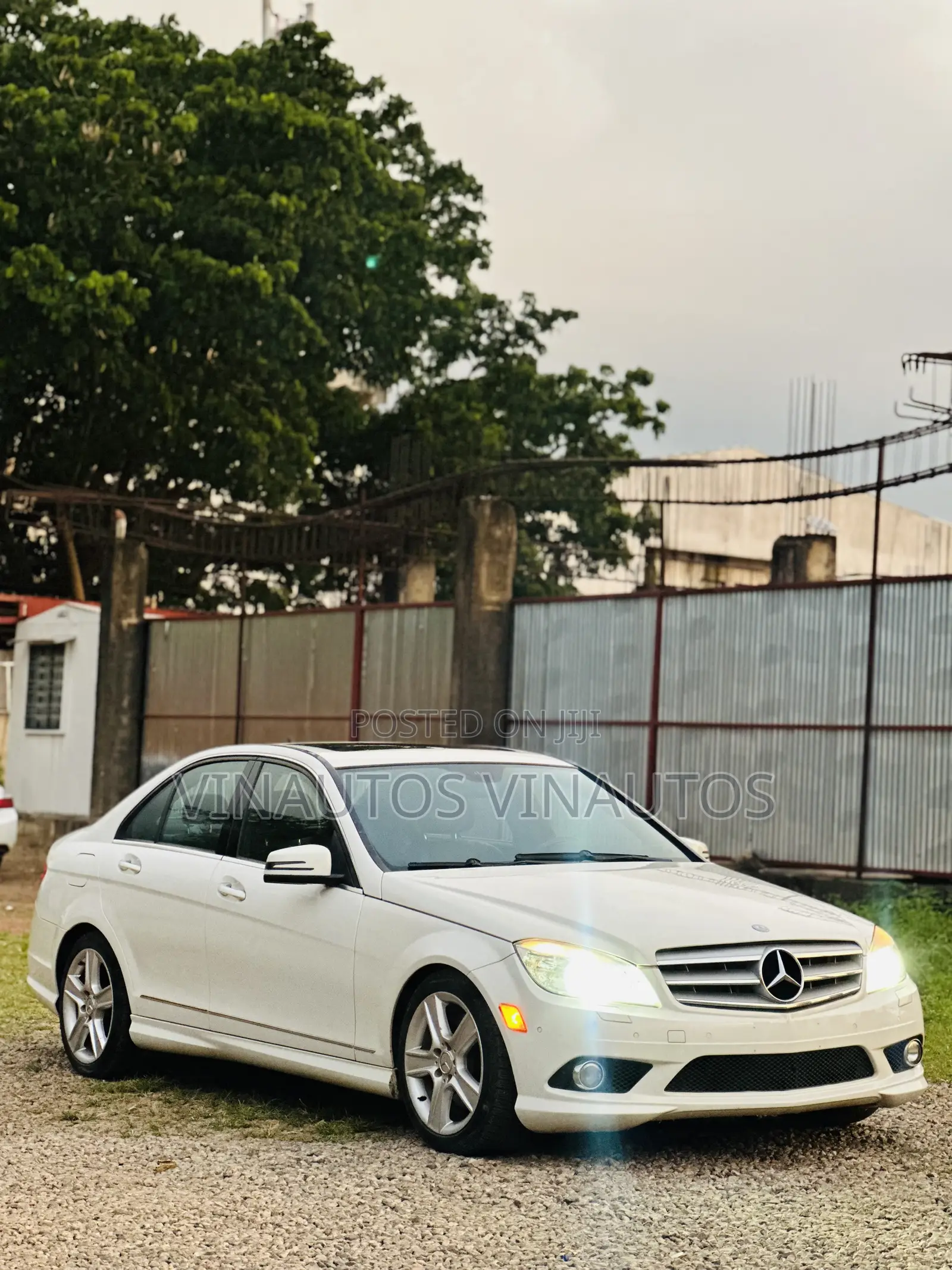 Mercedes-Benz C300 2010 White