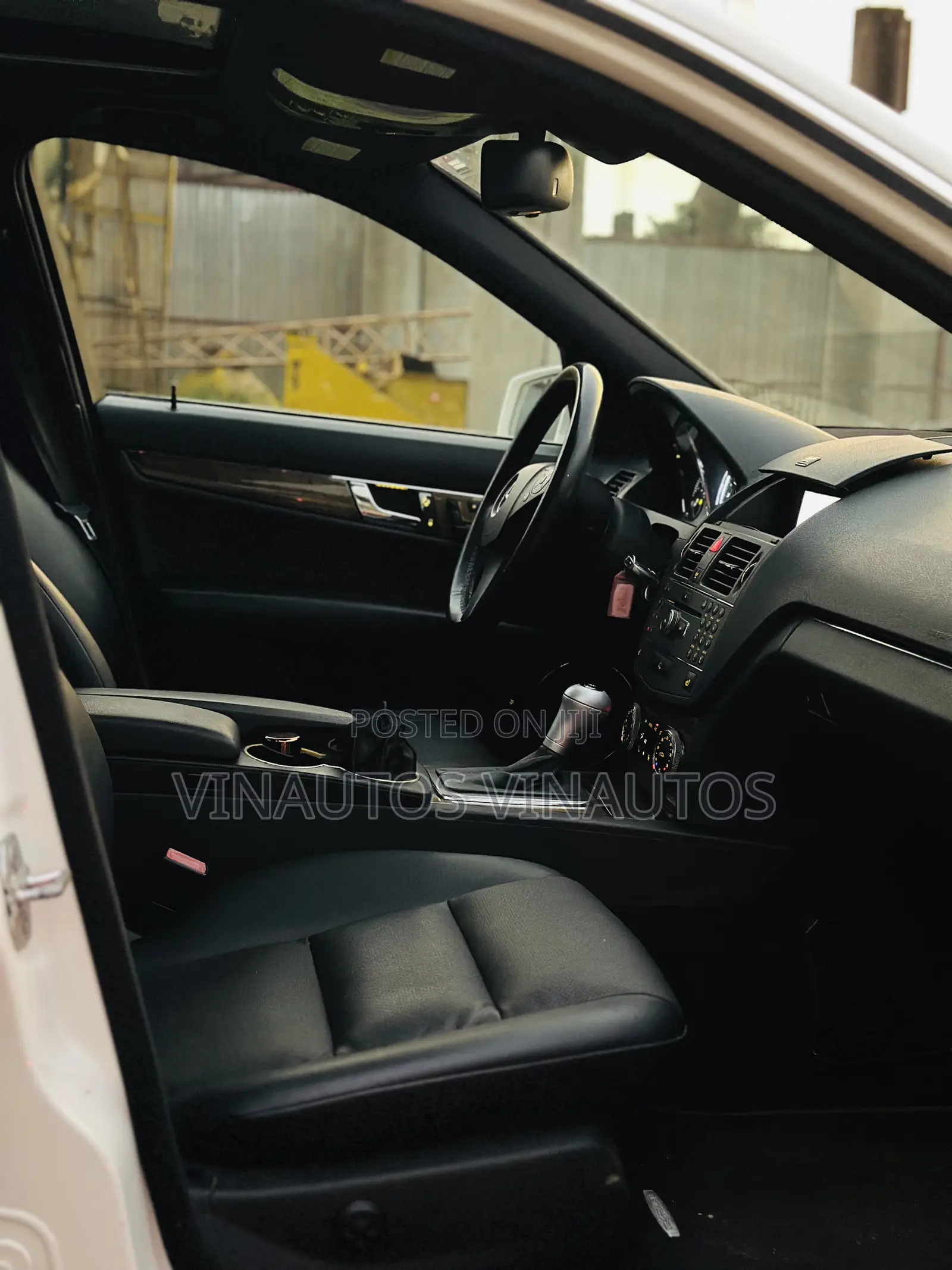 Mercedes-Benz C300 2010 White