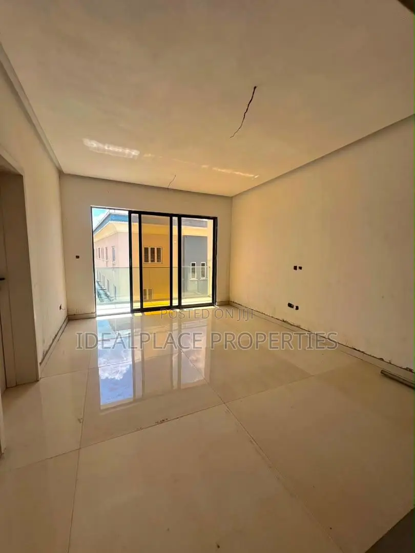 4bdrm Penthouse in Ikoyi for sale