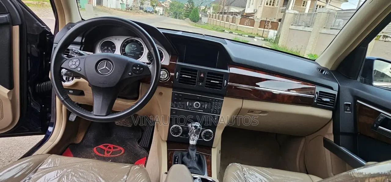 Mercedes-Benz GLK-Class 2012 Blue