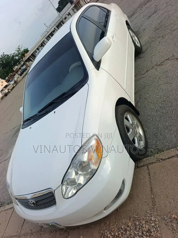 Toyota Corolla 2007 White