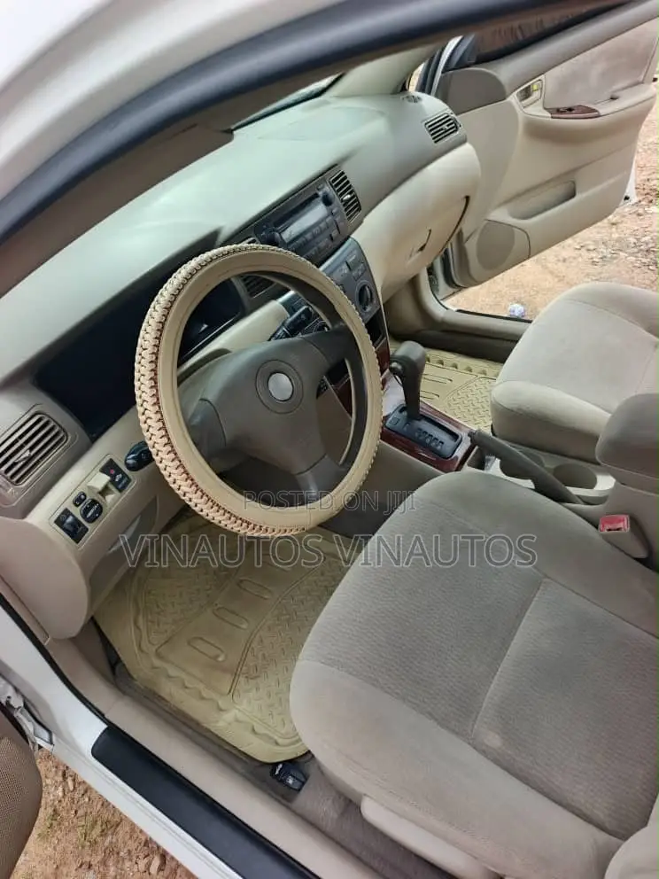 Toyota Corolla 2007 White