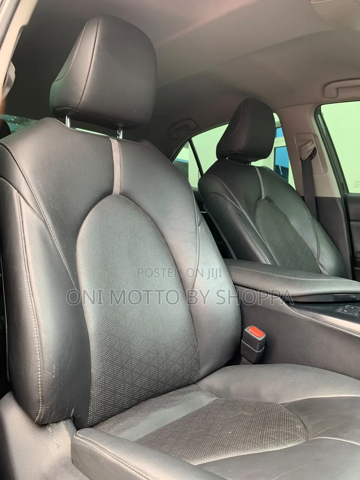 Toyota Camry XSE (2.5L 4cyl 8A) 2019 Blue