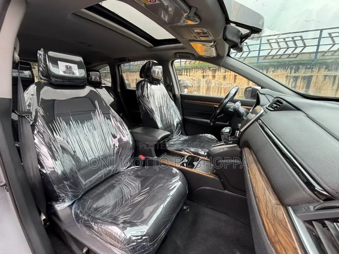 Honda CR-V Touring FWD 2020 Silver
