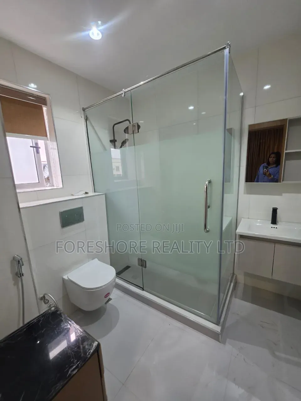 5bdrm House in Ikeja Gra for sale