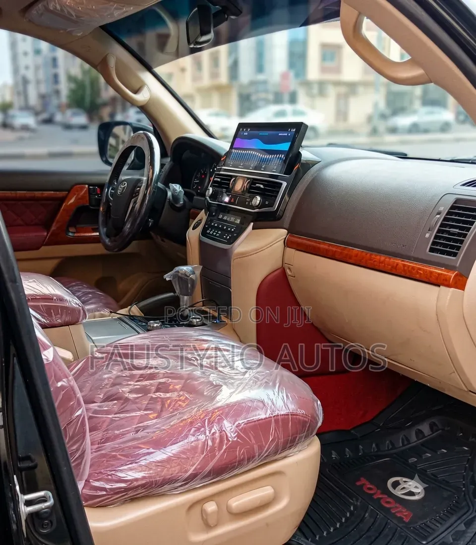 Toyota Land Cruiser 2023 Black